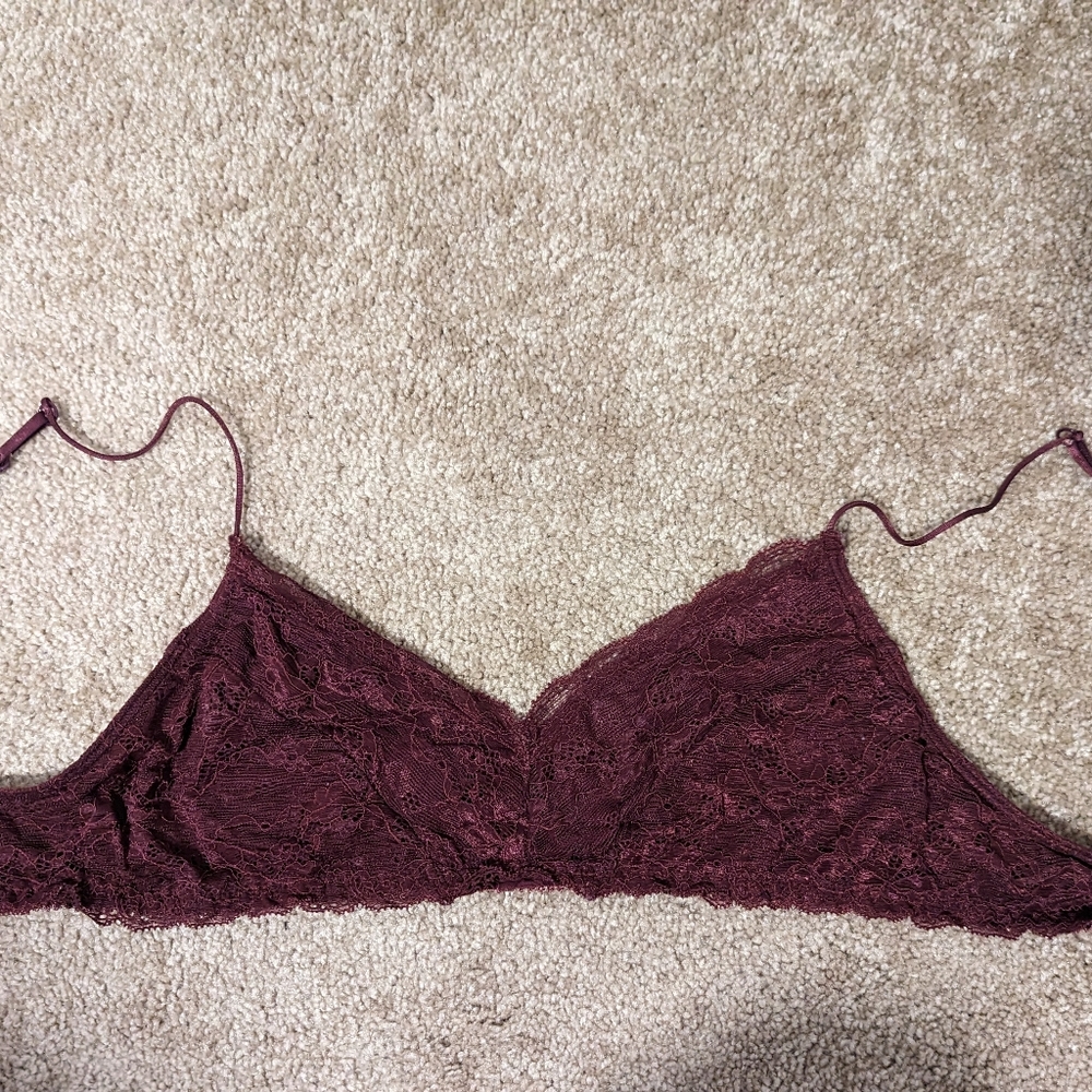 Maroon bralette, size large.